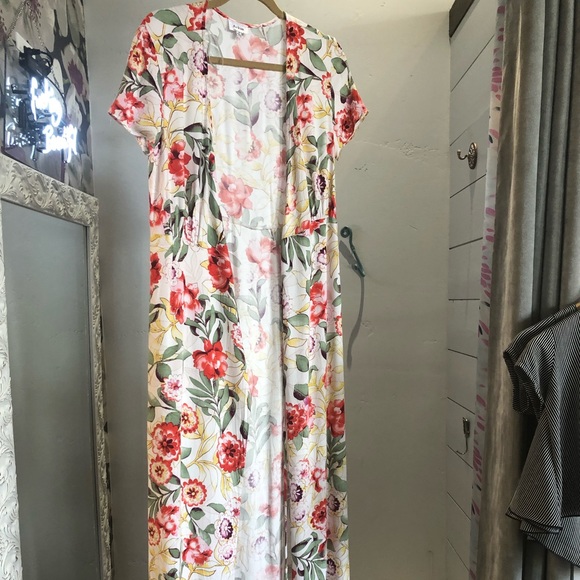 Aakaa floral wrap dress - Picture 2 of 7